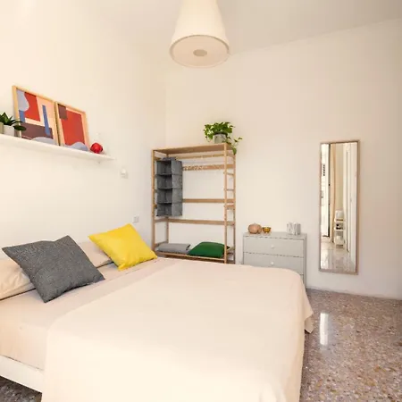Bed & Breakfast Your Nest In 4*